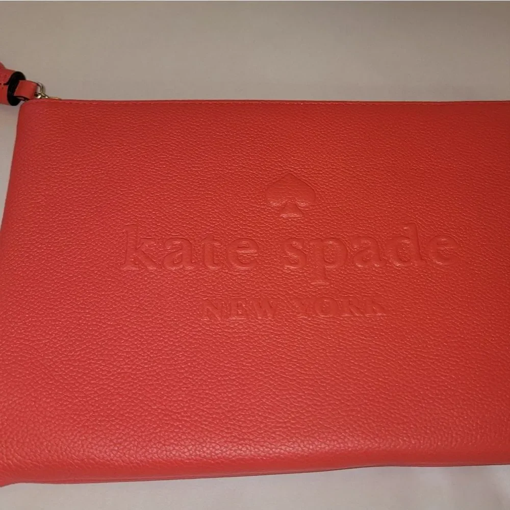 Kate Spade Gia Larchmont Avenue Logo Leather Clutch New
